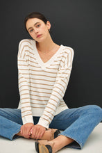 STRIPED V-NECK LIGHTWEIGHT SWEATER